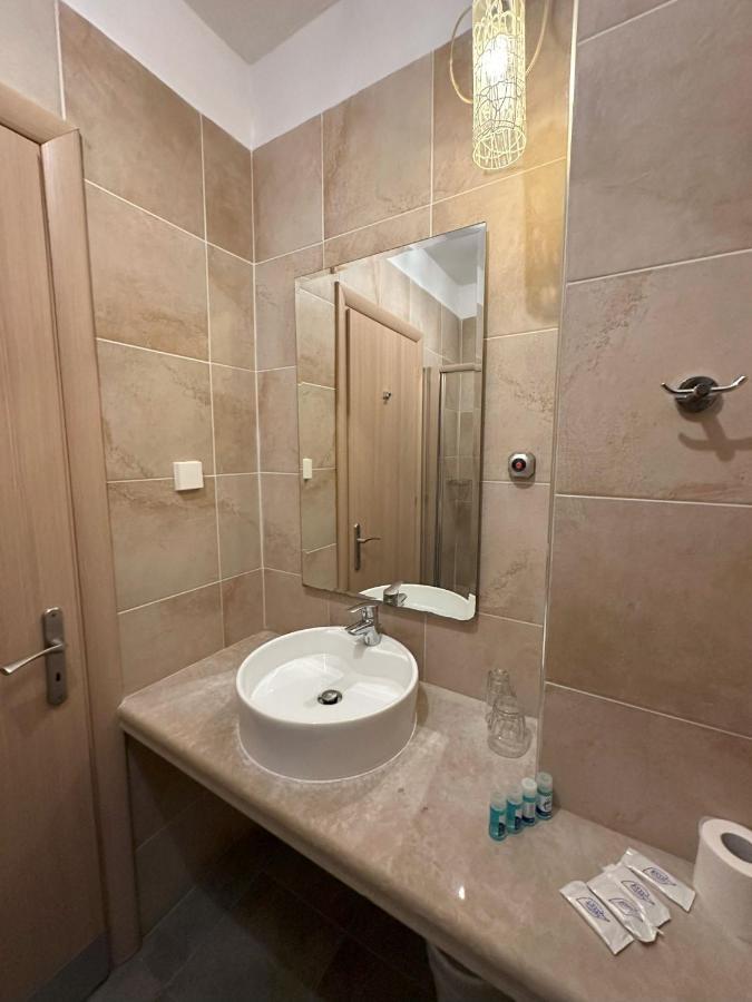 Hotel Afrodite Neoi Poroi Dış mekan fotoğraf